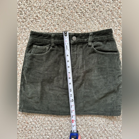 Wilfred Free Corduroy Skirt in Olive Green (Aritzia) - Picture 3 of 6